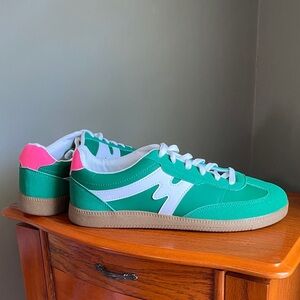 Women's Green and Pink Shoes size 11 1/2 with White Accents